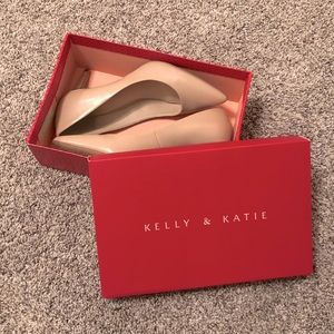 NIB - Kelly & Katie Women 7.5 Nude 3” Heels